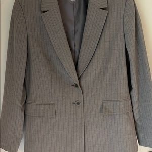 Tahari Arthur S Levine Light Gray Pinstripe petite blazer